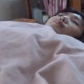 【無修正】眠る女性の布団にカメラを忍ばせパンツをずらしてマンコを激写！